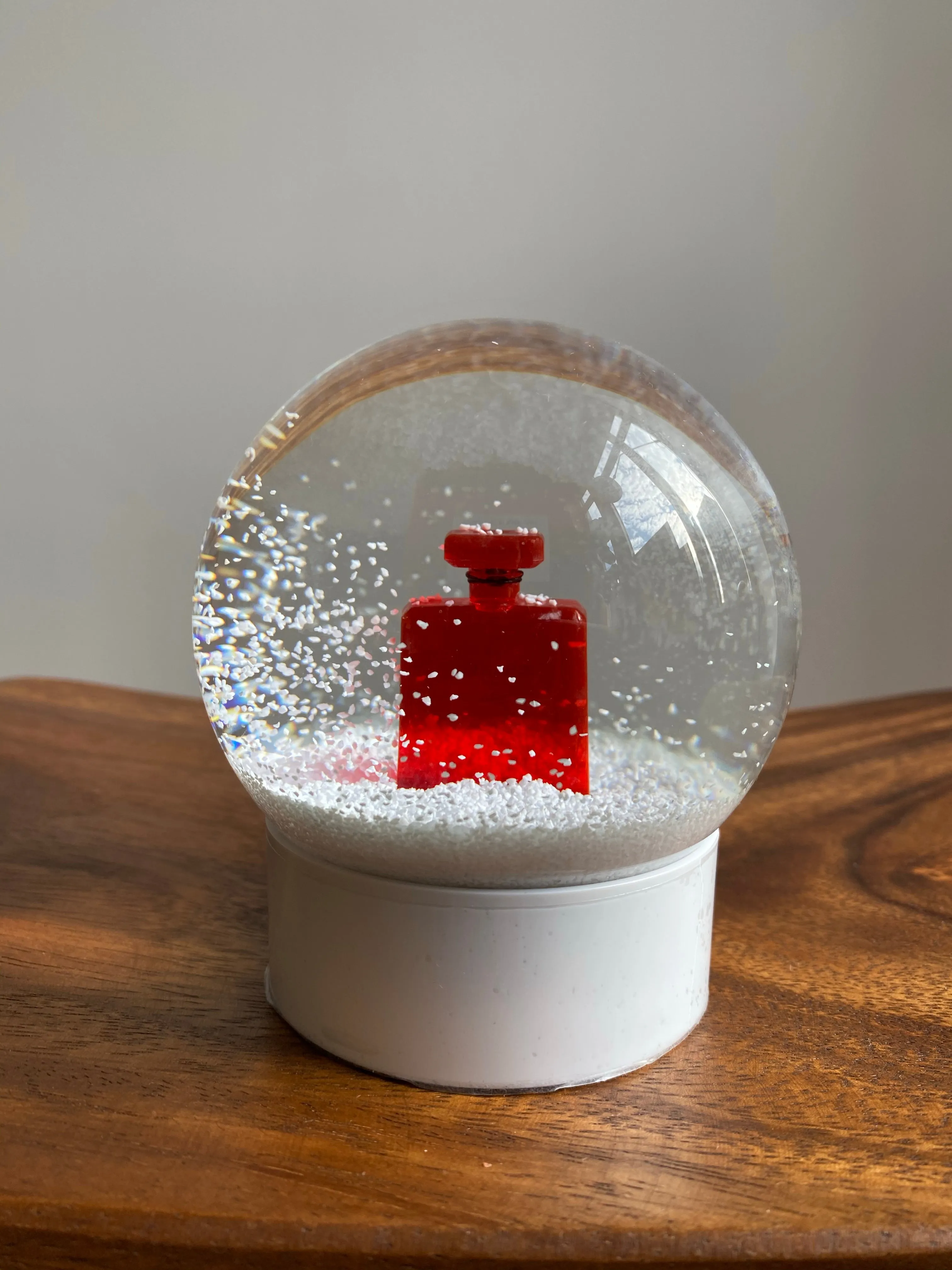 Chanel | Snow Globe Red Perfume | Medium