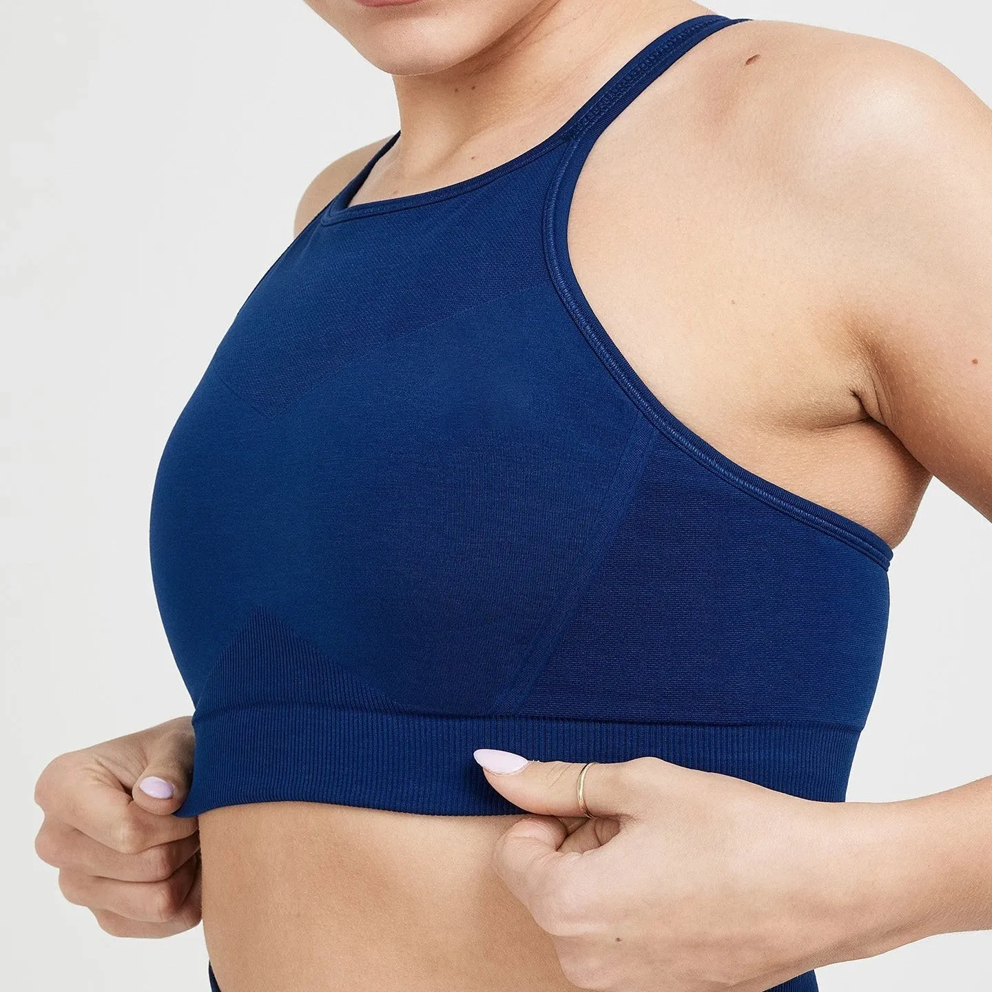 Effortless Micro Women Seamless Oner Active Sports Bra Running Adjustable Strap Fitness Workout Yoga Bra Cross Back Sexy Gym Top