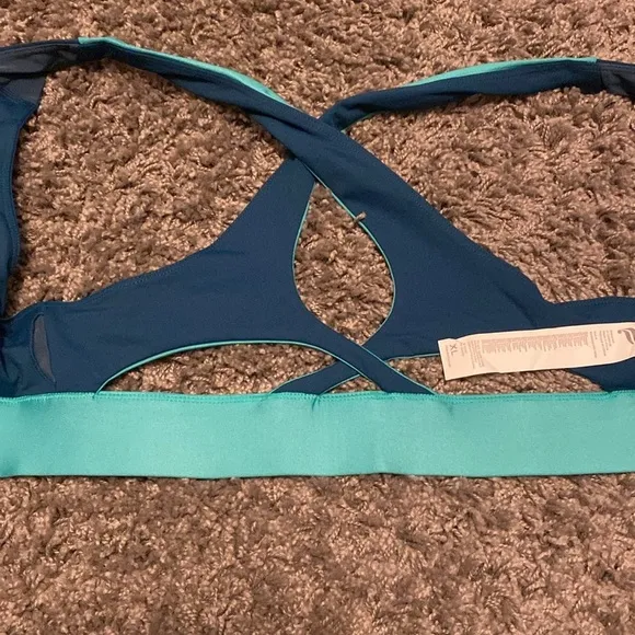 Fabletics Ella High Support Zip Front Sports Bra