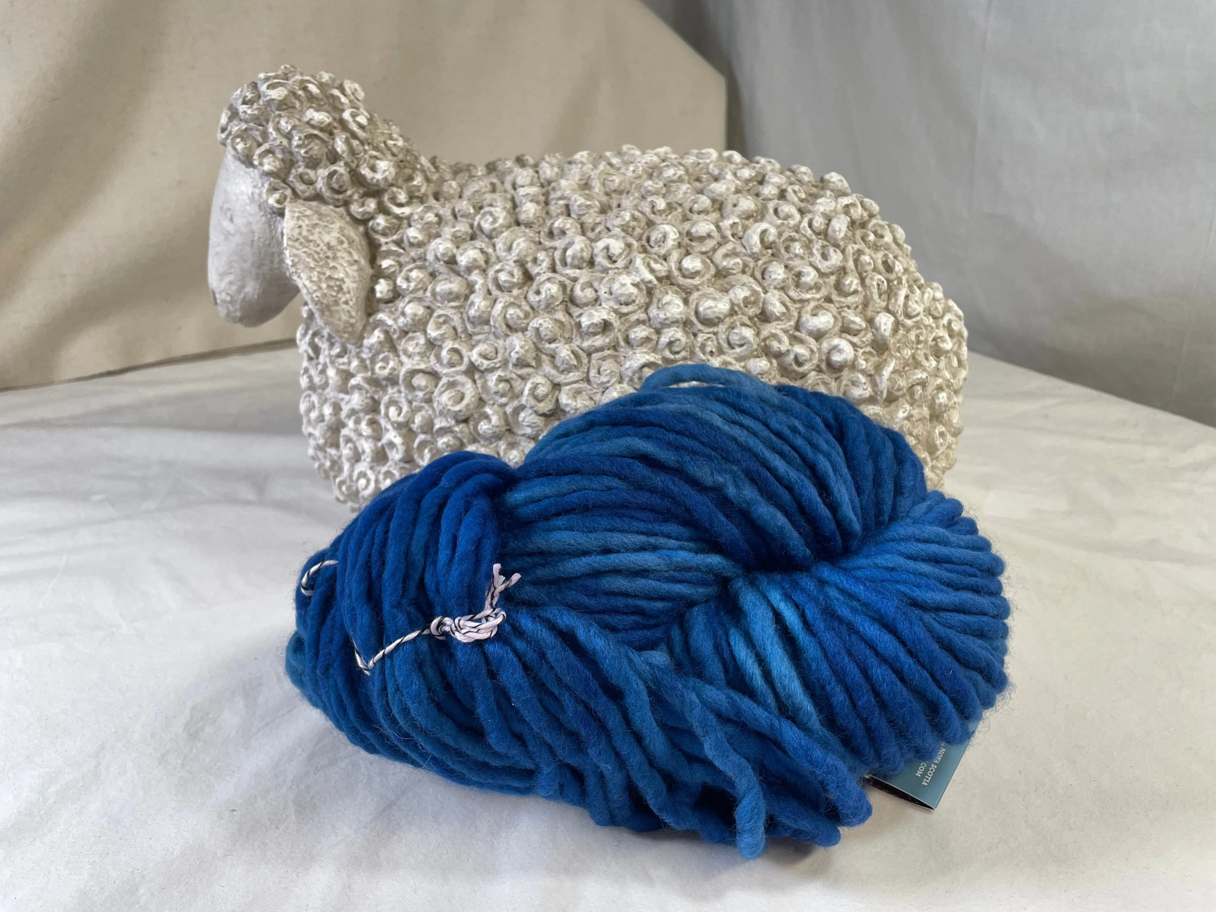Fleece Artist Merino Flouf - Steller's Joy