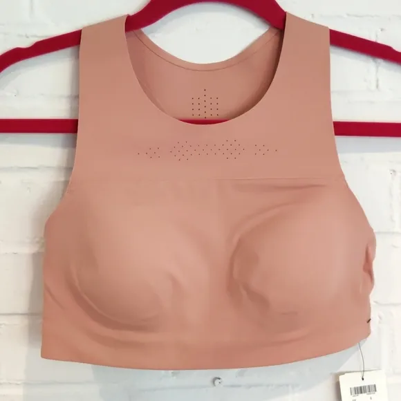 NWT Chantelle Low/Medium Impact Sports Bra
