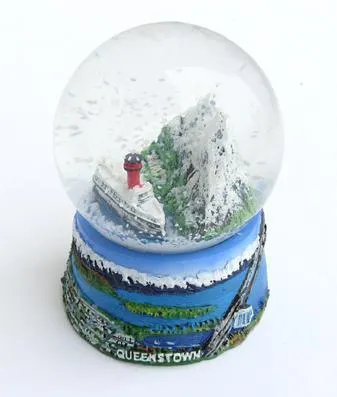 Queenstown NZ Snow Globe