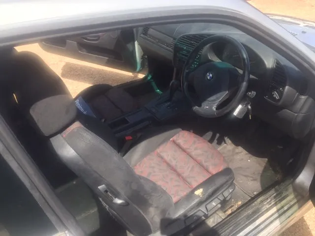 S2765 E36 Coupe 318is M44 AUTO 1998/08