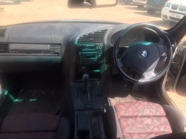 S2765 E36 Coupe 318is M44 AUTO 1998/08