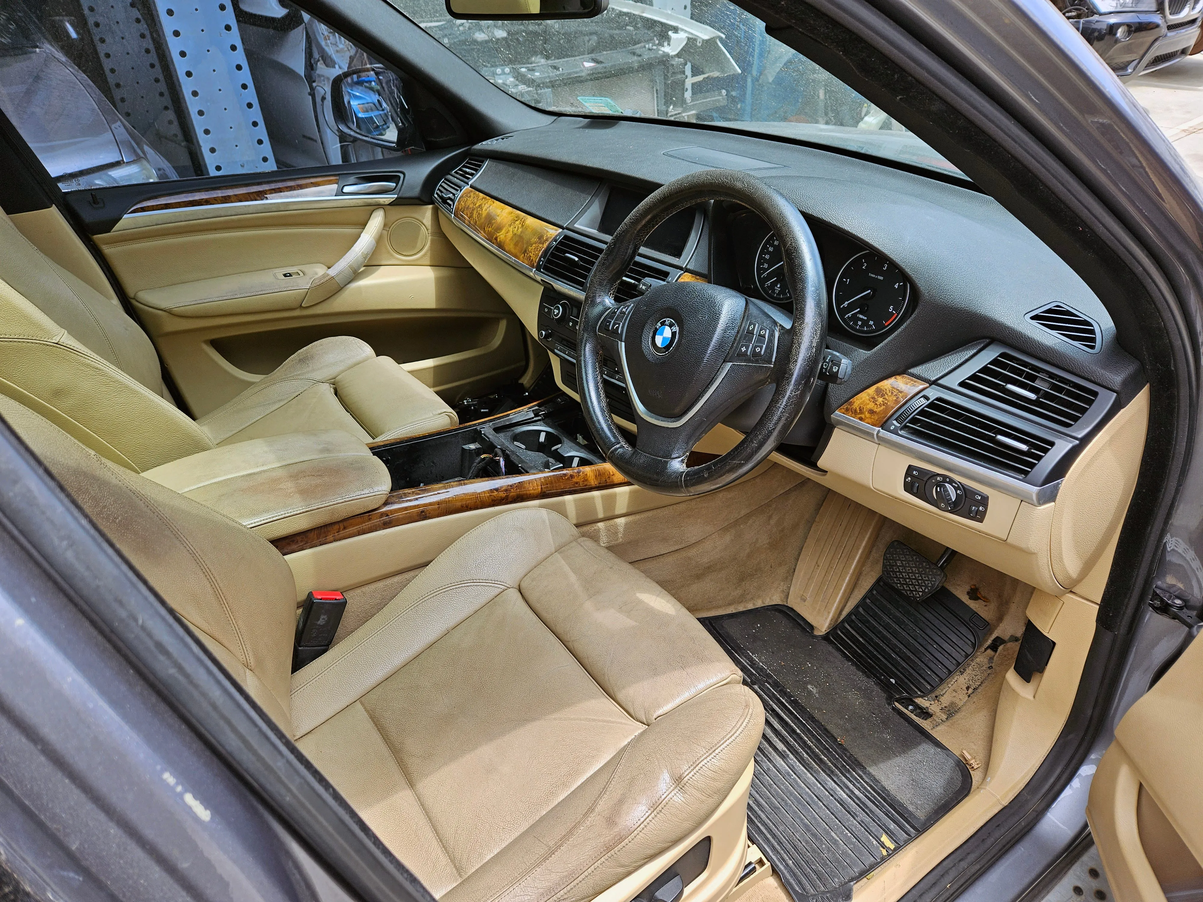 S3083 X5 E70 SUV 3.0d M57T2 AUTO 2008/01